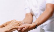 Қостанайда алаяқ медбике зейнеткерлердің ақшасын ұрлаумен айналысқан