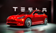 Tesla Model 3 электрмобильдерінің құны белгілі болды