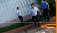 Оралда үш күзетші жұрттың көзінше ер адамды соққының астына алды