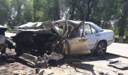 Алматы түбінде екі көлік бетпе-бет соғысты: 5 адам ауруханаға түсті