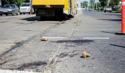Өскеменде зейнеткердің аяғын трамвай басып кетті