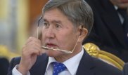 Атамбаев сайлау қарсаңында елде қақтығыстар болады деген қауіпке байланысты іссапарынан бас тартты
