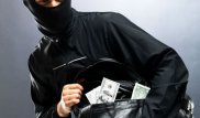 Шымкентте Kaspi Bank бөлімшесін тонау ісі: Ұрының қанша ақша алып кеткені белгілі болды
