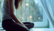 Қарағанды облысында 15 жастағы қыз бесінші қабаттан құлады