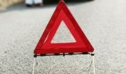 Қостанай облысында 7 жасар қыз жүріп бара жатқан көліктен түсіп қалып, мерт болды