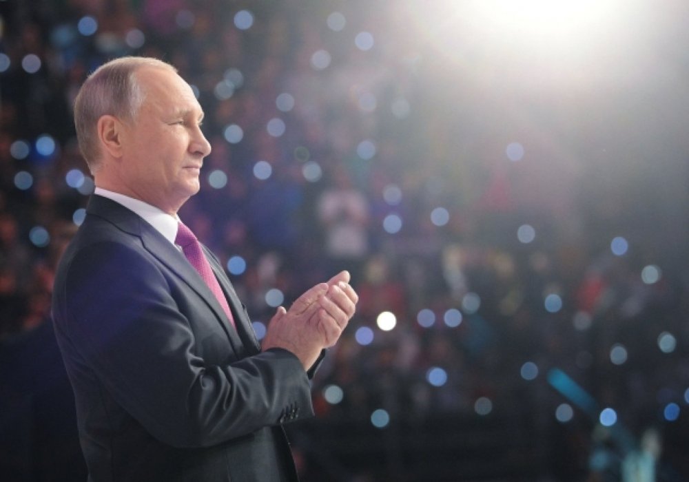 Путин 2018 жылғы президент сайлауына қатысатынын мәлімдеді