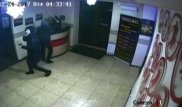 Гай Фокстың маскасын киген тонаушылардың ісі: Алматы ІІД өкілдері оқиғаның мән-жайын айтты