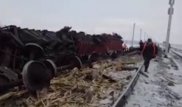 Атырау облысында бидай тиелген 4 вагон рельстен шығып кетті