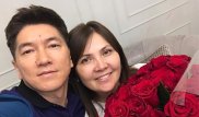 Сәкен Майғазиев жары төртінші перзентіне аяғы ауыр екенін жариялады