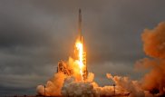 SpaceX жаһандық интернетпен қамтамасыз ететін екі спутнигі бар Falcon 9 зымыранын ұшырды