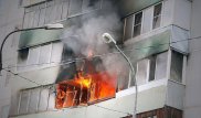 Қостанайда көпқабатты үйде өрт шықты: 35 адам эвакуацияланды
