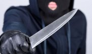 Қарағандыда бетперде киген адамдар ақша айырбастау пунктін тонап кетті