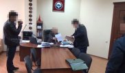 Қырғыз Бас прокуратурасының басқарма басшысы 200 мың доллар парамен ұсталды