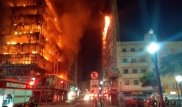 Куәгерлер өртенген 26 қабатты үйдің құлаған сәтін видеоға түсіріп алды