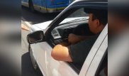 Алматыда жол бойында жедел жәрдем қызметкерлерімен жанжал шығарған жүргізуші ұсталды