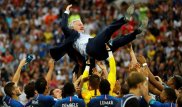 Мона Лиза Францияның әлем чемпионы атануына байланысты "киімін ауыстырды"