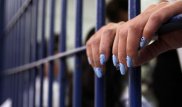 Астанада танымал әнші алаяқтық жасады деген күдікке ілікті