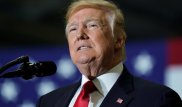 Трамп АҚШ-та бензин арзандағаны үшін кешірім сұрады