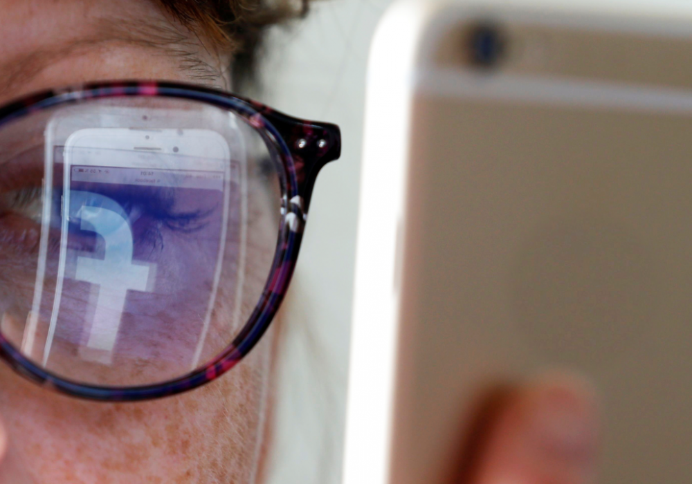 Facebook жасөспірімдерге өзін аңдитын қосымшаларды орнатқаны үшін ақы төлейді - БАҚ