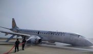 Ұшақтың апат жағдайында шассисіз қонған сәті видеоға түсірілді