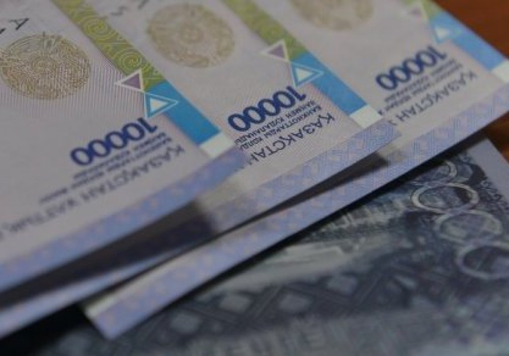 Нұр-Cұлтан әкімінің орынбасарлары қанша жалақы алады?