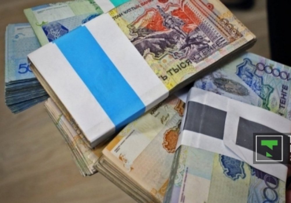 Алматыда пара алған мектеп директорына айыппұл салынды