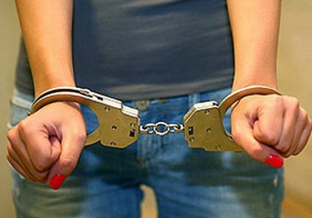 Павлодарда 25 жастағы қыз бір дүкенді үш рет тонаған