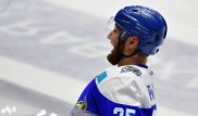 Дамир Рыспаев ЖХЛ ойынында төбелес шығарды