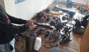 Өскеменде үш ер адам көлікжайлар мен моншаларды тонаумен айналысқан