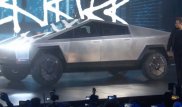 Илон Маск жаңа пикаптың тұсаукесері сәтсіз өткеніне қарамастан 150 мың тапсырыс келгенін мәлімдеді