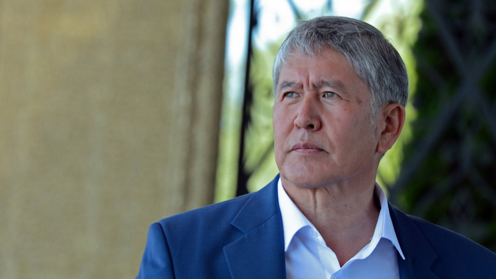 Алмазбек Атамбаевтың ұлы әкесінің денсаулығы күрт нашарлап кеткенін айтты