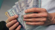 Ақтөбелік тұрғын бостандығын сотталған екі адамға 2 миллион теңгеге "сатқан"