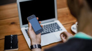 Дәрігерлер смартфондар мен компьютерлер миды қоқыс жәшігіне қалай айналдыратынын түсіндірді