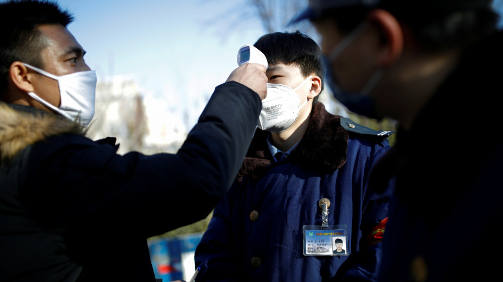 Дәрігер көшеден вирус әкелмеудің жолын айтты