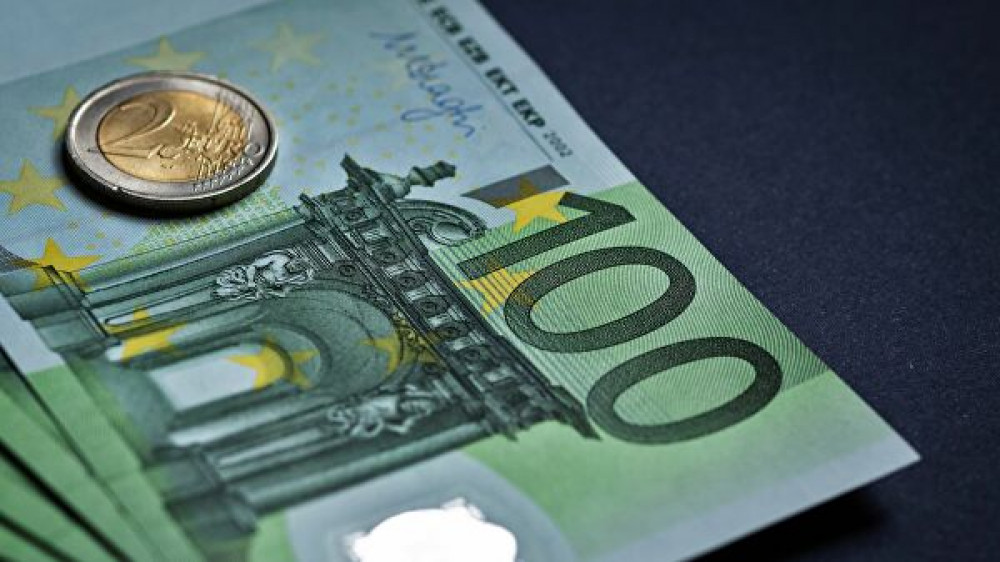 Германия билігі зерттеу мақсатында тұрғындарына ақша таратады