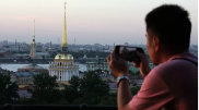 Ресей шетелдіктерге қатысты коронавирус шарасын ұзартты