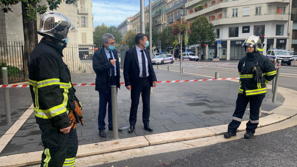 Францияда белгісіз біреу шіркеуге шабуыл жасады: Үш адам қаза тапты