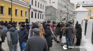 Пашинянның қарсыластары Арменияның Мәскеудегі елшілігінің алдына жиналды