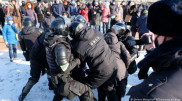 Ресей қалаларында Навальныйды қолдау акциясына шыққандар ұсталып жатыр