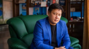 Қырғызстан президенті әйелге қол көтерген кәсіпкер Бішкек мэрі болғанына наразы