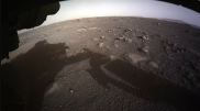 NASA Марстың түрлі-түсті суреттерін жариялады