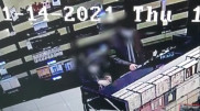 Павлодарлық "сүйікті әйелдеріне" сыйлық үшін әтір ұрлаған