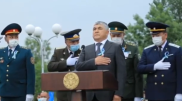 Өзбекстандық әскерилер әнұран қосылғанда қолын қайда қоярын білмей дал болды