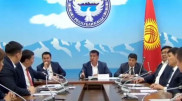 Қырғыз депутаттары "ей" деген сөз үшін төбелесе жаздады
