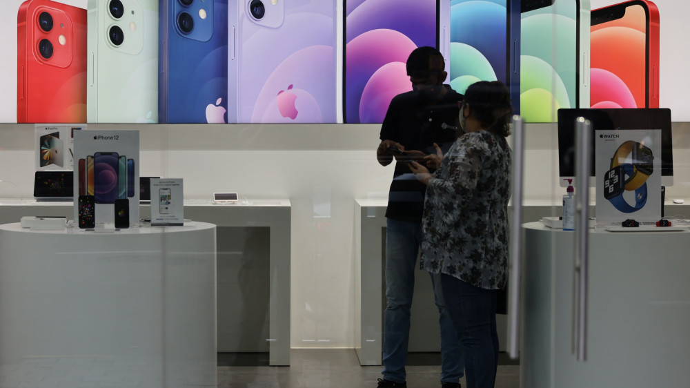 Apple iPhone камерасы неге нашарлайтынын түсіндірді