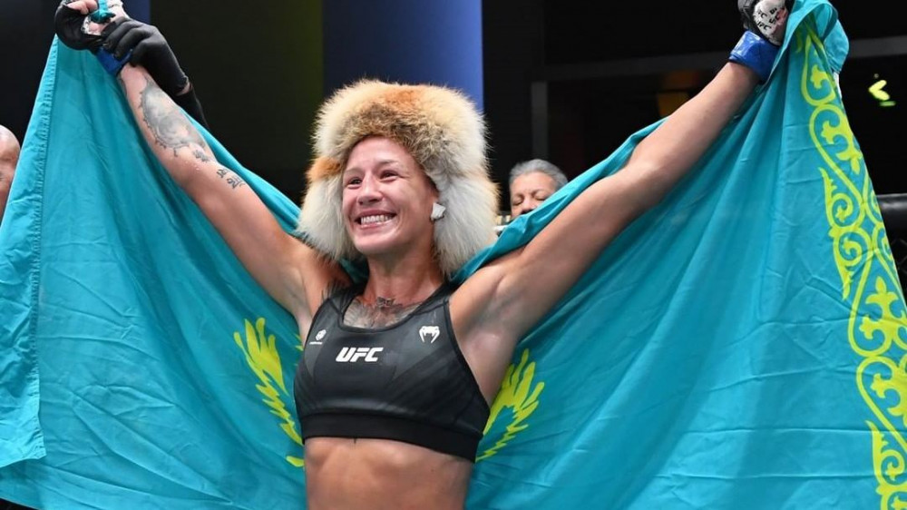 Агапова UFC-дегі үшінші жекпе-жегінде қарсыласын сенімді жеңді