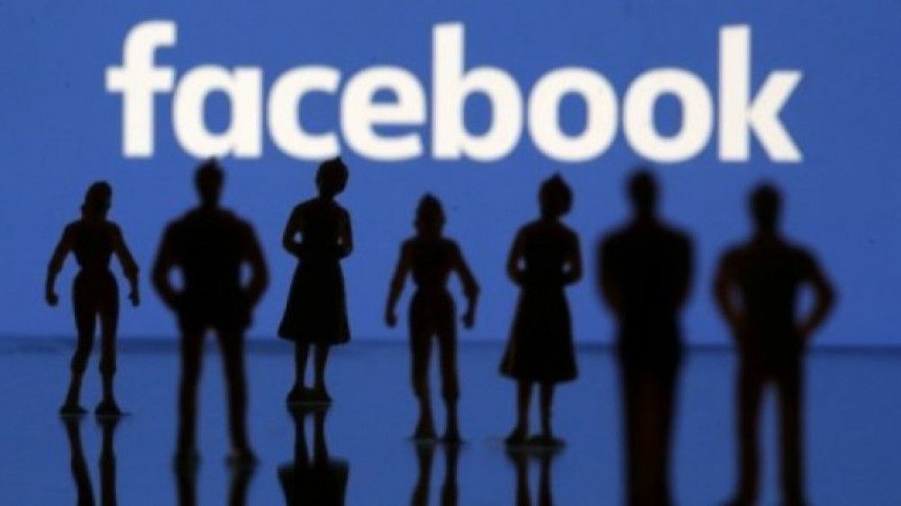 Цукерберг Facebook-ке жала жабу әрекеттері туралы мәлімдеді