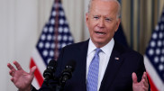 Байден өз рейтингі төмендегеніне байланысты пікір білдірді