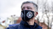 Порошенко мемлекетке опасыздық жасады деп айыпталған соң Украинадан кетіп қалды