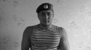 "Әскери қызметкер Саранда адам қағып өлтірді": марқұмның анасы видеоүндеу жасады